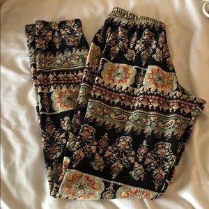 Patterned leggings